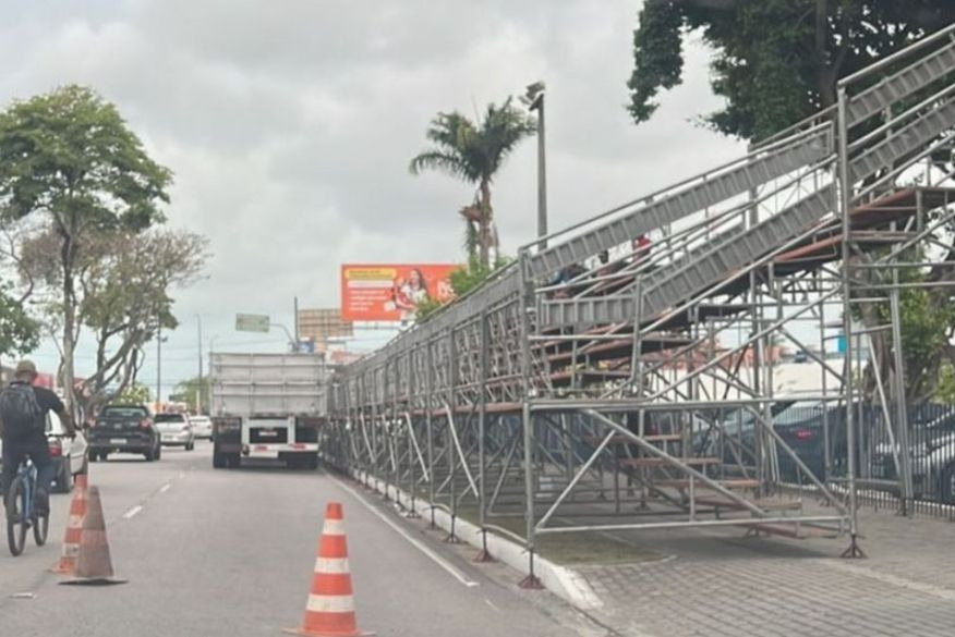 Prefeitura de João Pessoa inicia montagem da estrutura do Carnaval