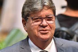 TV Itararé: João Azevêdo destaca investimento em Campina e desmente fake news sobre São João e VLT