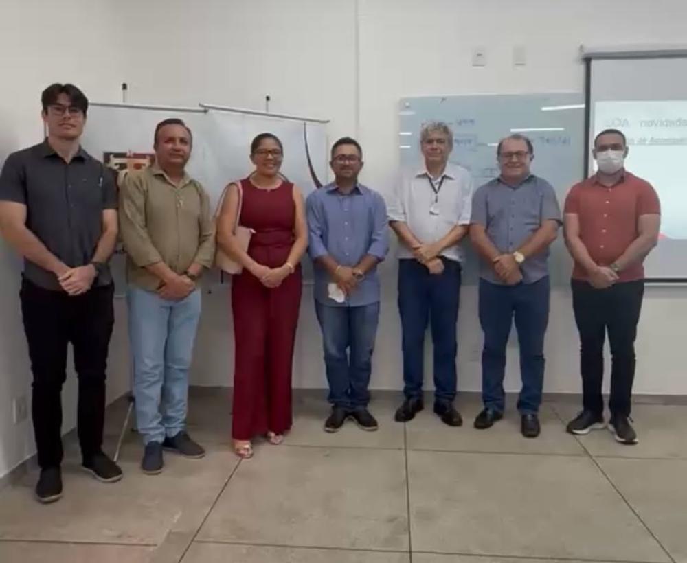 Prefeito Ceninha Lucena participa de curso sobre orçamento público com foco na primeira infância