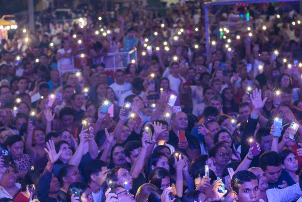 Prefeitura de Marizópolis encerra comemorações com noites de fé e grande participação popular