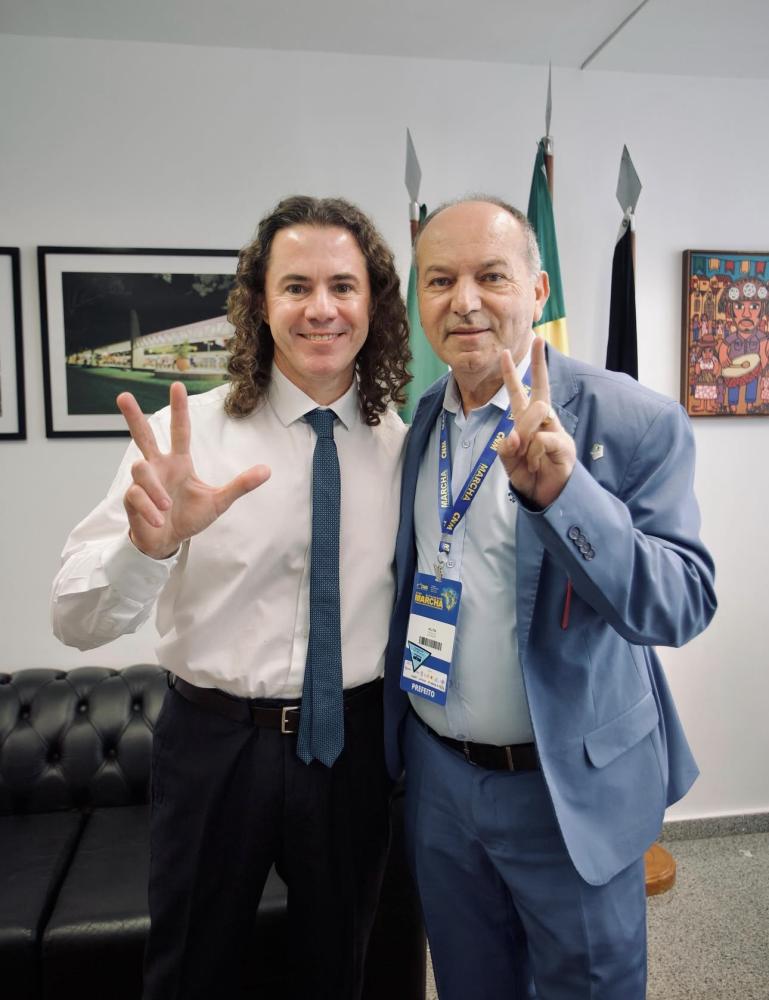 Prefeito Nilton de Almeida representa Cacimbas na XXVII Marcha dos Prefeitos, em Brasília