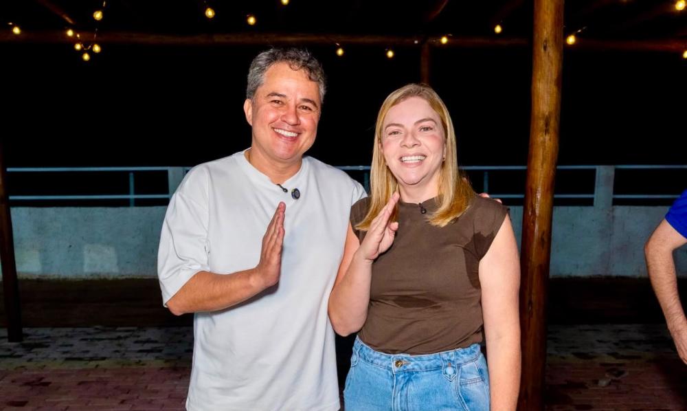 Efraim Filho recebe apoio da prefeita Aliny Povão e amplia base política em Cruz do Espírito Santo
