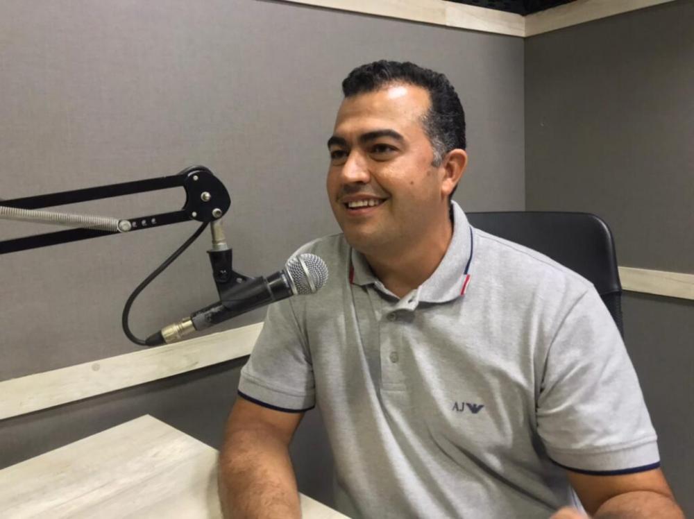 Valorização: Prefeitura de Barra de Santa Rosa paga salários aos servidores com todos os benefícios