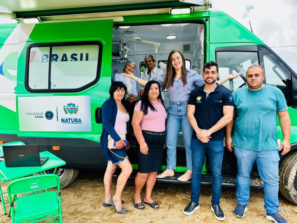 Odontomóvel leva atendimentos de saúde bucal à comunidade do Cruzeiro, em Natuba