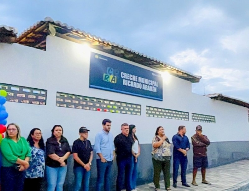 Prefeito de Diamante entrega reforma de Creche Municipal