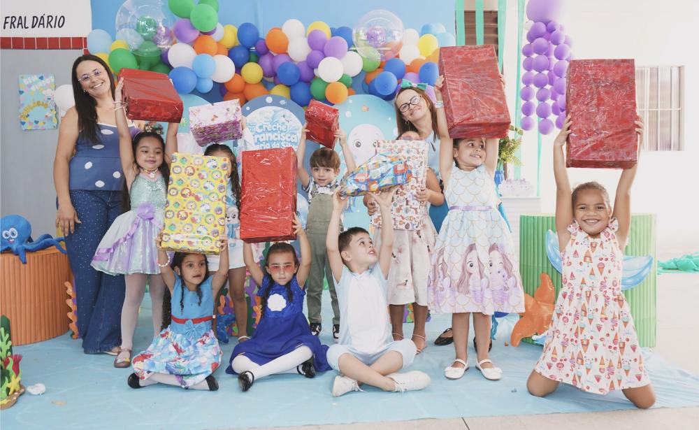 Cacimbas celebra Dia das Crianças com festa temática e distribuição de presentes na Creche Francisca Maria