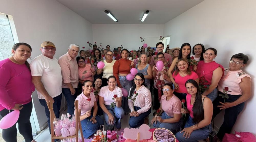 Prefeita Ana Paula acompanha ação do Outubro Rosa no Sítio Cacimba de Cima, em Monteiro