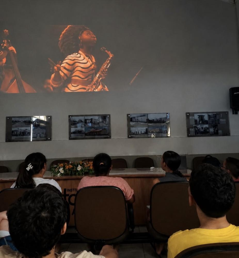 Secretaria de Cultura de São João do Rio do Peixe promove aula temática para alunos do Curso de Violão Básico