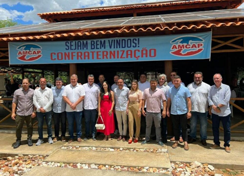 Famup participa de eleição da diretoria da Amcap e parabeniza Adriano Wolff pela recondução à presidência