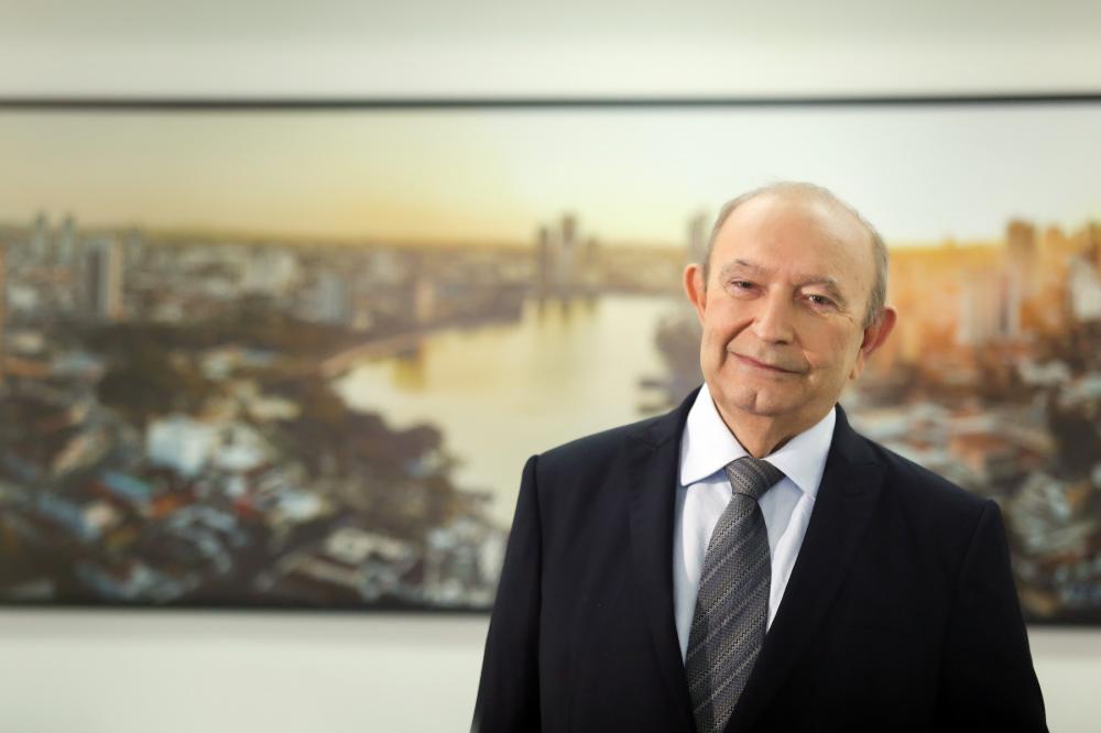 Francisco Gadelha é reeleito para a presidência da FIEP