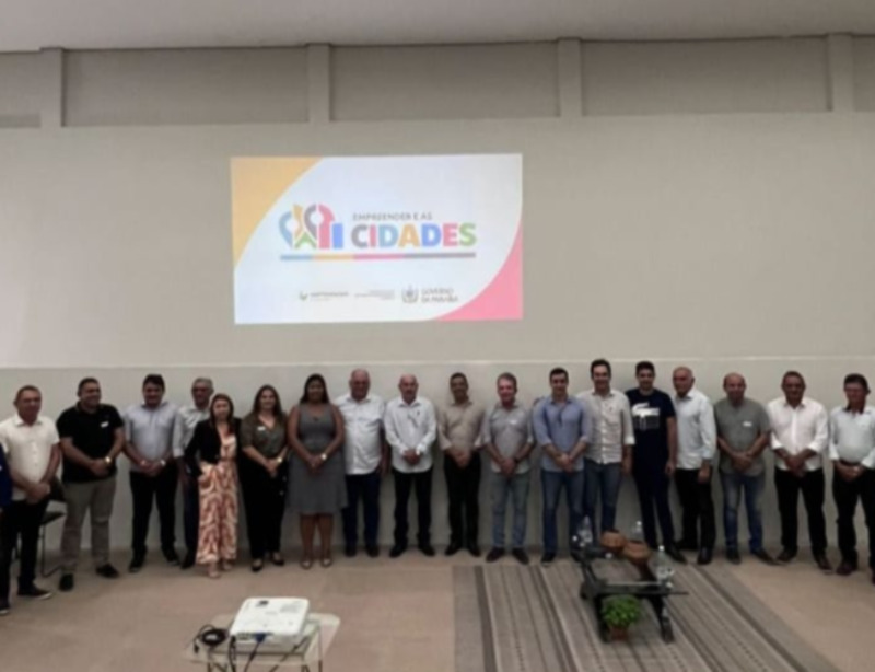 Prefeita de Quixaba participa do Empreender e as Cidades