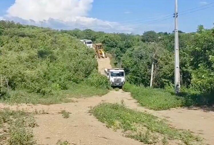 Prefeitura de Diamante realiza recuperação de estradas na Comunidade Tamanduá