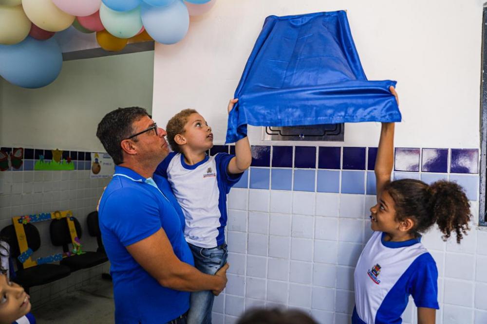 Prefeitura de Cabedelo entrega reforma da Escola Municipal Antônio Viana da Silva