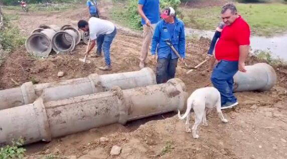 Prefeitura de Diamante constrói passagem molhada na comunidade Diamantina