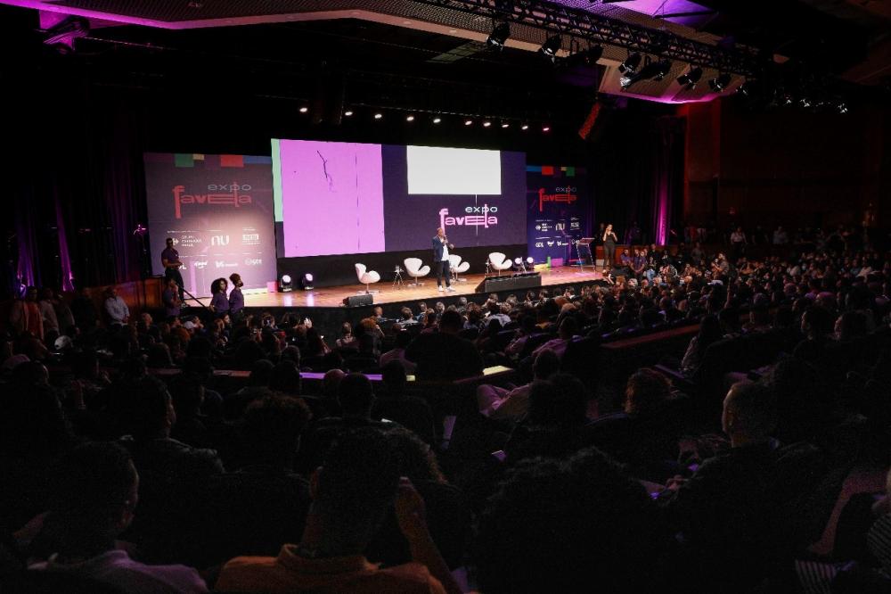 SESI e SENAI levam ao Expo Favela oportunidades de inclusão a partir do acesso à educação