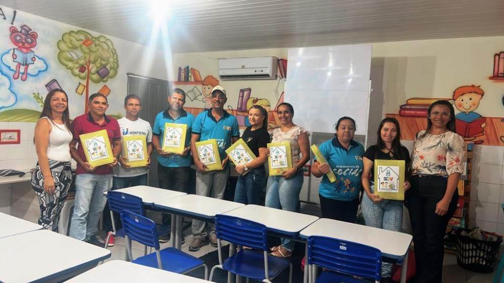Em Monteiro; Técnicos e instrutores do Programa Criança Feliz e SCFV participam de monitoria e capacitação no município