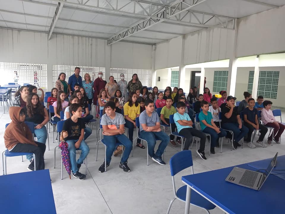 Em Soledade, Equipe de Profissionais da UBS do Centro realiza visita em escola do município