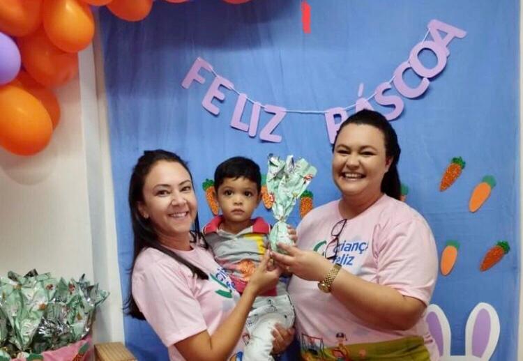Famílias de Soledade que participam do Programa Criança Feliz de Soledade receberam ovos de Páscoa.