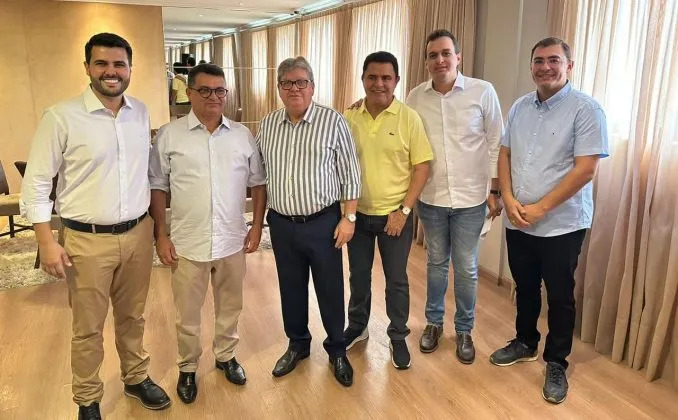 Wilson Filho promove encontro entre prefeitos de diversas regiões com João