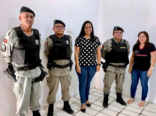 Prefeitura de Quixaba define estratégias no reforço de segurança escolar