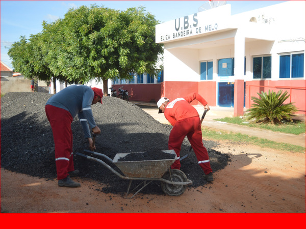 Em Bom Jesus: SEINFRA intensifica ações da operação tapa buracos em ruas da sede do município