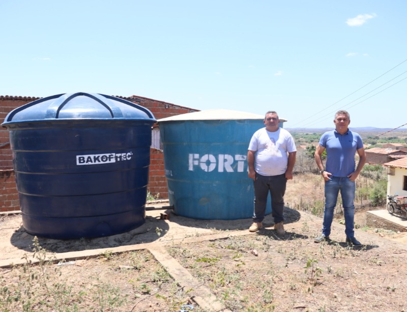 Prefeitura de Diamante instala duas caixas d’água na localidade do Alto Rosária