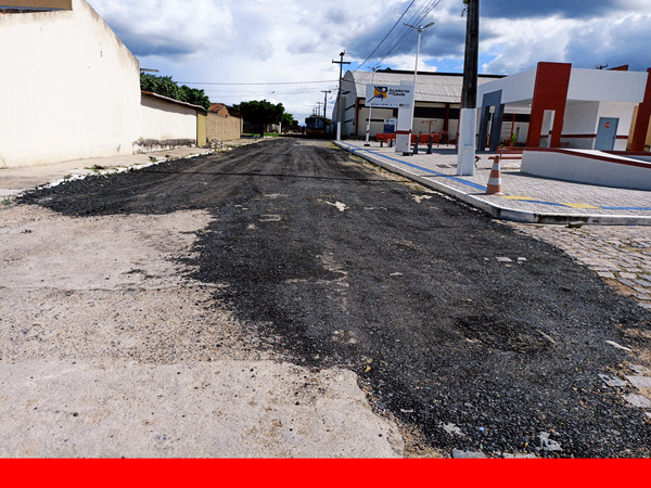 Prefeitura de Bom Jesus em parceria com DNIT segue beneficiando a população