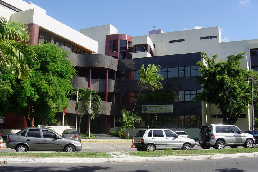 Com salários até R$ 12 mil, concurso do TRT da Paraíba inscreve até às 16h de hoje