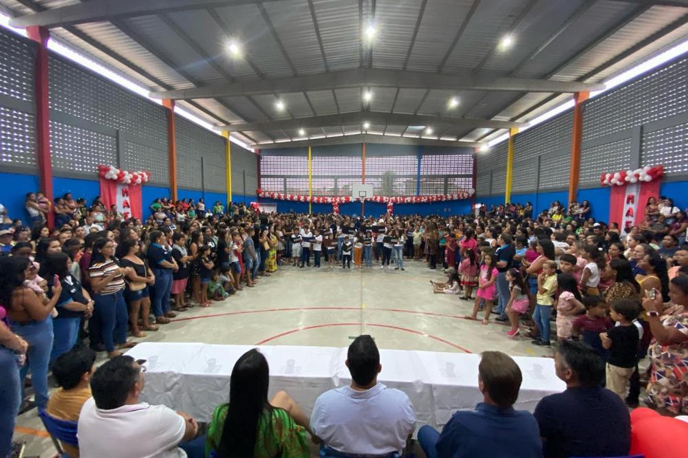 Prefeitura de Barra de Santa Rosa realiza uma linda Festa dos Dia das Mães