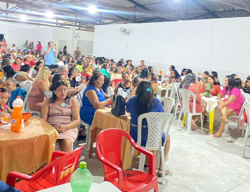 Prefeitura de Diamante realiza jantar festivo em comemoração ao Dia das Mães