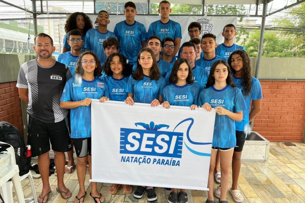 Equipe do SESI PB conquista 34 medalhas e se classifica entre as melhores do Torneio Regional Nordeste de Natação em Sergipe