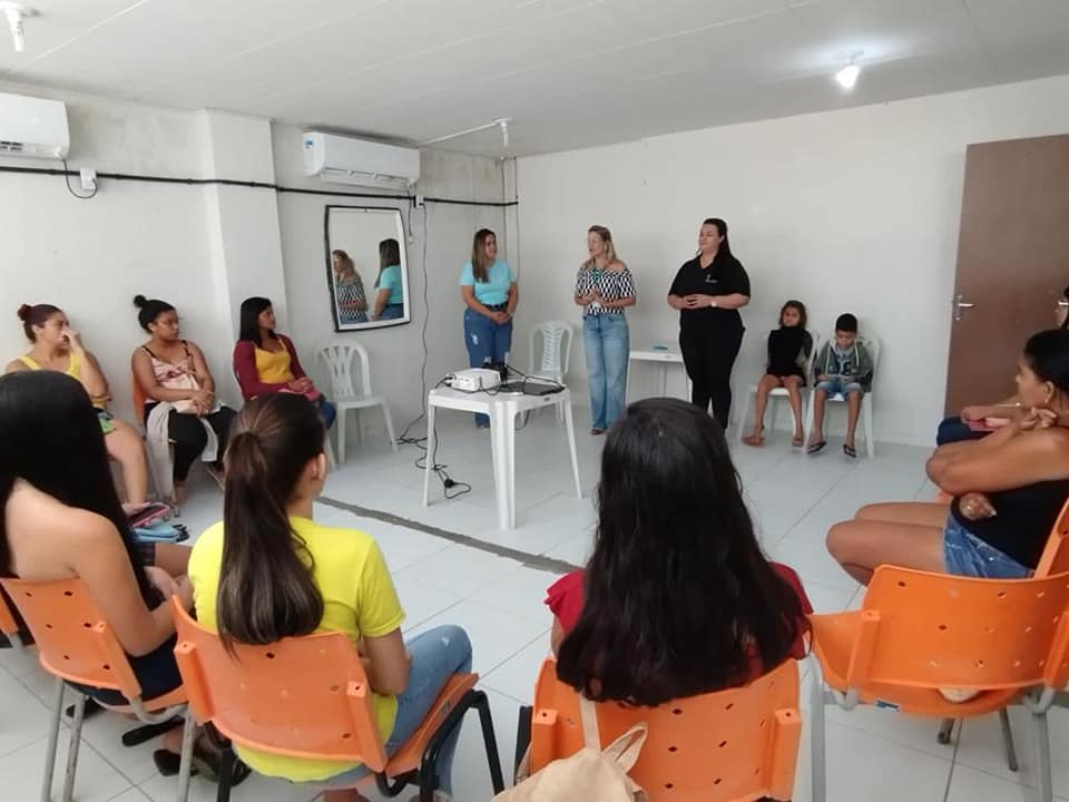 Prefeitura de Soledade inicia Curso de Manicure no município