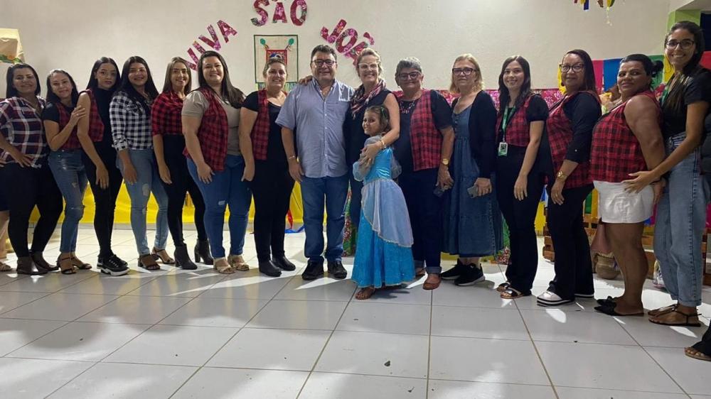 Em Soledade, Prefeito e primeira-dama prestigiaram os festejos juninos do SCFV.