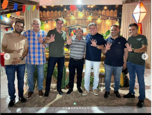 Ao lado do senador Efraim, Prefeito Eudim anunciou milhões em recursos para Riacho dos Cavalos