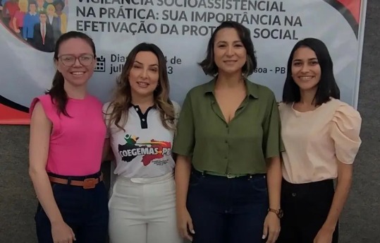 Técnicos da Secretaria de Assistência Social de Quixaba participam de oficina em João Pessoa