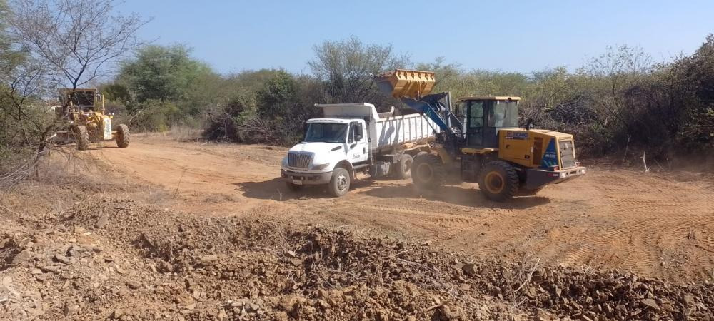 Prefeitura de São Jose do Bonfim começa a recuperar as estradas vicinais do município