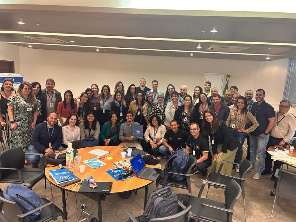 Metodologia ASSTI é implantada no SESI RJ com participação do Departamento Nacional