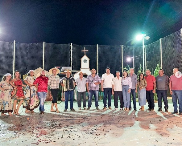 Prefeitura de São José do Bonfim realiza festa do dia do agricultor