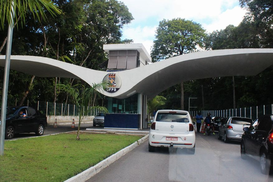 Concurso para professores da UFPB, com salário até R$ 12 mil, encerra inscrições hoje