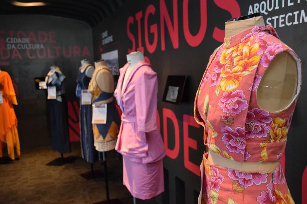 SESI Museu Digital abre exposição de moda com peças de alunas da Faculdade SENAI da Paraíba