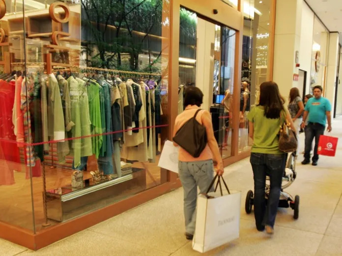 Dia dos pais: veja dicas de como comprar presentes com economia e segurança