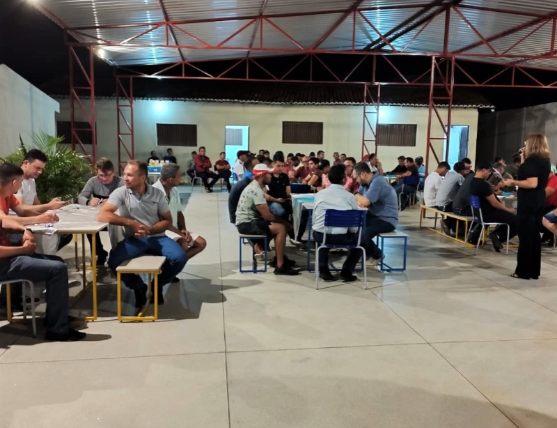 Parceria entre Prefeitura de Quixaba e profissionais da Educação promove jantar de Dia dos Pais na Escola Cícero Sulpino