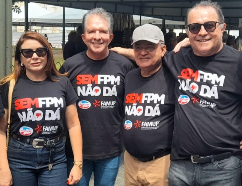 “SEM FPM NÃO DÁ”: Prefeita de Quixaba participa de protesto em João Pessoa contra redução de verbas