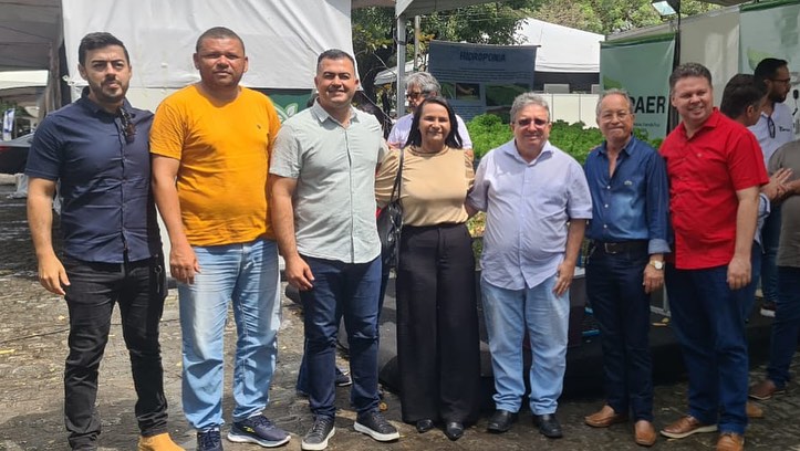 Prefeito de Barra de Santa Rosa participa de reunião na Expofeira em João Pessoa