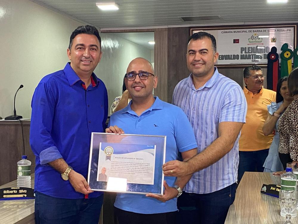 Prefeito de Barra de Santa Rosa participa de sessão especial na Câmara Municipal em alusão ao Dia Nacional do Surdo
