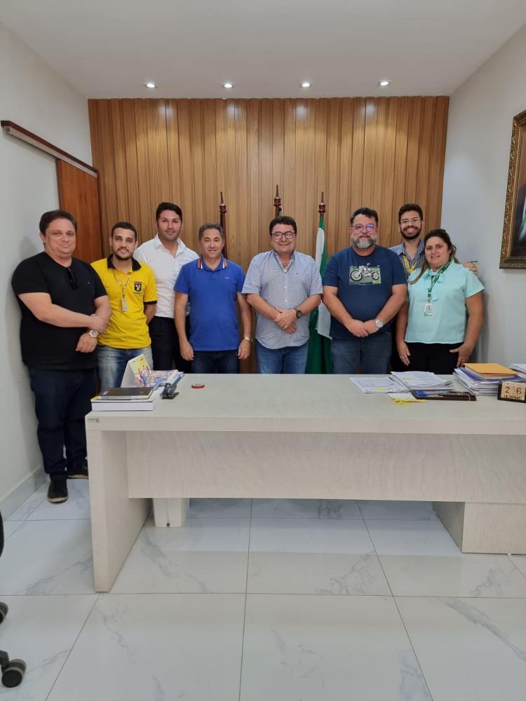 Prefeito de Soledade recebe a visita do reitor da UNINASSAU de Campina Grande para tratar de parcerias com a Gestão Municipal. 