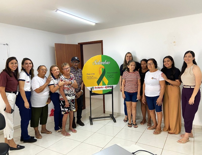 Em Quixaba, Equipe Multidisciplinar de Saúde promove visitas a escolas e grupo de idosos para falar sobre saúde mental