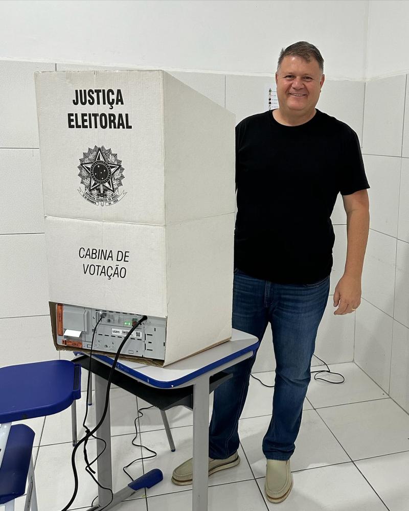 Prefeito de Boa Vista, participa das eleições do Conselho Tutelar no município