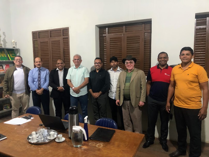 Prefeito Vital Costa se reúne com pastores evangélicos e define apoio para o Dia do Evangélico em Araruna