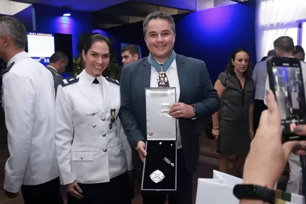 Dia do Aviador: Senador Efraim recebe homenagem da Força Aérea Brasileira